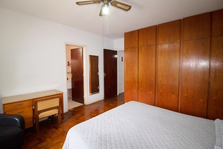 Casa à venda com 5 quartos, 200m² em Vila Madalena, São Paulo