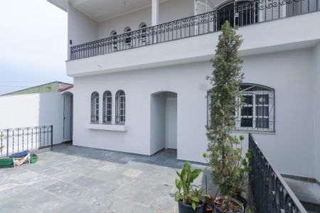 Casa à venda com 350m², 4 quartos e 2 vagasQuintal