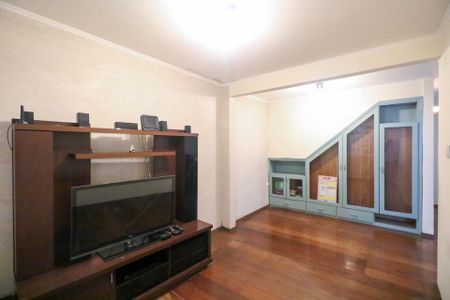Casa à venda com 350m², 4 quartos e 2 vagasSala de TV