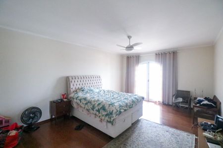 Casa à venda com 350m², 4 quartos e 2 vagasSuíte 4