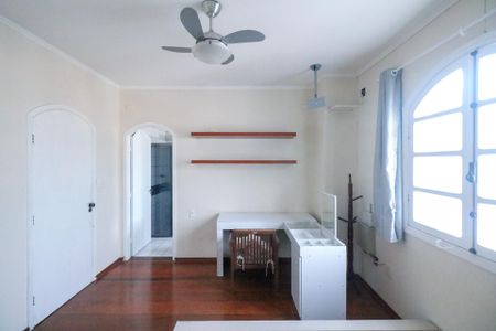 Casa à venda com 350m², 4 quartos e 2 vagasSuíte 3