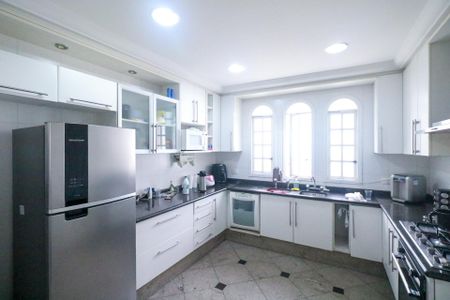 Casa à venda com 350m², 4 quartos e 2 vagasCozinha
