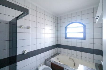 Casa à venda com 350m², 4 quartos e 2 vagasBanheiro da Suíte 3