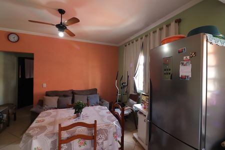 Casa à venda com 175m², 2 quartos e 3 vagasSala/Cozinha 