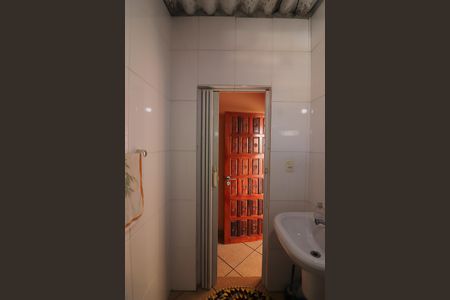 Casa à venda com 175m², 2 quartos e 3 vagasBanheiro de Serviço