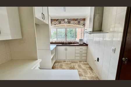 Casa à venda com 3 quartos, 210m² em Vila Maringa, Jundiaí