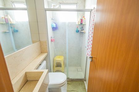 Banheiro Social de apartamento à venda com 2 quartos, 47m² em Conjunto Helena Antipoff, Belo Horizonte