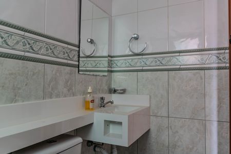 Apartamento para alugar com 70m², 3 quartos e 1 vaga Apartamento para alugar com 70m², 3 quartos e 1 vagaBanheiro da Suíte