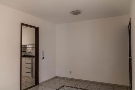 Sala de apartamento para alugar com 3 quartos, 70m² em Buritis, Belo Horizonte