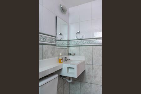 Apartamento para alugar com 70m², 3 quartos e 1 vaga Apartamento para alugar com 70m², 3 quartos e 1 vagaBanheiro da Suíte