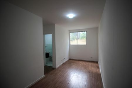 Casa para alugar com 51m², 4 quartos e 1 vaga Casa para alugar com 51m², 4 quartos e 1 vagaSala