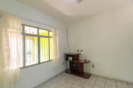 Casa à venda com 200m², 4 quartos e 2 vagasSala