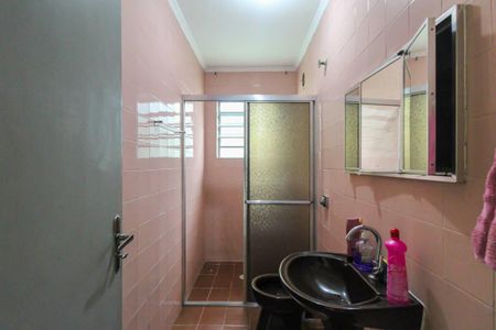 Casa à venda com 200m², 4 quartos e 2 vagasBanheiro 