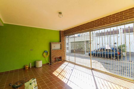 Casa à venda com 200m², 4 quartos e 2 vagasGaragem