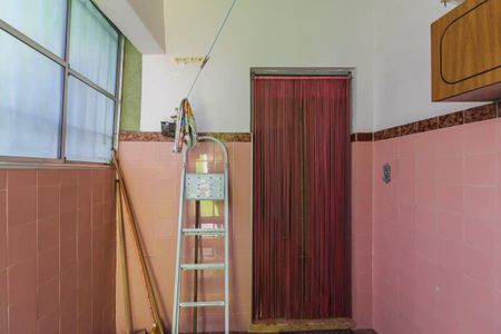 Casa à venda com 200m², 4 quartos e 2 vagasÁrea de Serviço