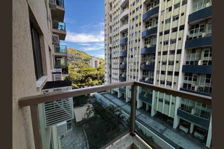 Apartamento para alugar com 70m², 2 quartos e 1 vagaVaranda da Sala