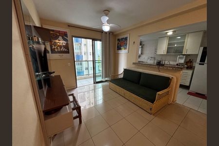 Apartamento para alugar com 70m², 2 quartos e 1 vagaSala
