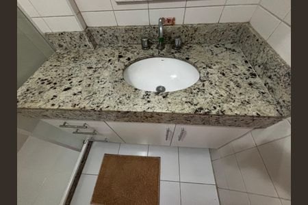 Apartamento para alugar com 70m², 2 quartos e 1 vagaBanheiro da Suíte