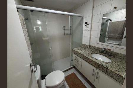 Apartamento para alugar com 70m², 2 quartos e 1 vagaBanheiro da Suíte