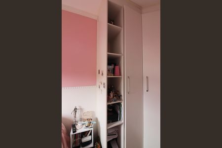 Apartamento à venda com 102m², 3 quartos e 2 vagasQuarto 2