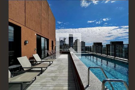 Studio à venda com 27m², 1 quarto e sem vagaÁrea comum - Piscina