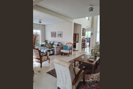 Casa à venda com 3 quartos, 278m² em Swiss Park, Campinas
