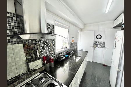 Apartamento à venda com 140m², 3 quartos e 2 vagas Apartamento à venda com 140m², 3 quartos e 2 vagasCozinha