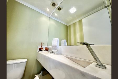 Apartamento à venda com 140m², 3 quartos e 2 vagas Apartamento à venda com 140m², 3 quartos e 2 vagasLavabo