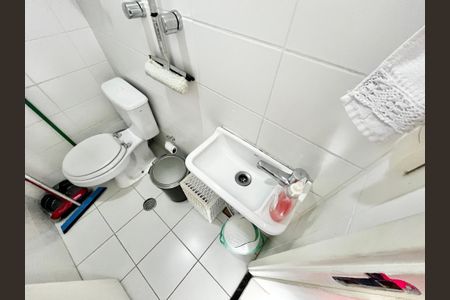 Apartamento à venda com 140m², 3 quartos e 2 vagas Apartamento à venda com 140m², 3 quartos e 2 vagasBanheiro de serviço