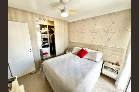 Apartamento à venda com 140m², 3 quartos e 2 vagas Apartamento à venda com 140m², 3 quartos e 2 vagasSuíte