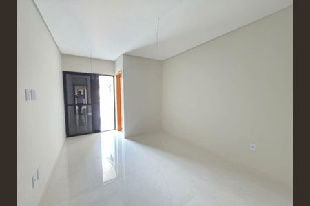 Casa à venda com 3 quartos, 103m² em Ponte Rasa, São Paulo