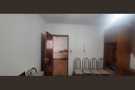 Casa à venda com 4 quartos, 240m² em Vila Ivone, São Paulo