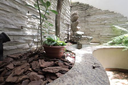 Casa à venda com 250m², 3 quartos e 3 vagas Casa à venda com 250m², 3 quartos e 3 vagasChurrasqueira