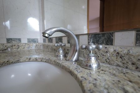 Casa à venda com 250m², 3 quartos e 3 vagas Casa à venda com 250m², 3 quartos e 3 vagasBanheiro Suíte 3