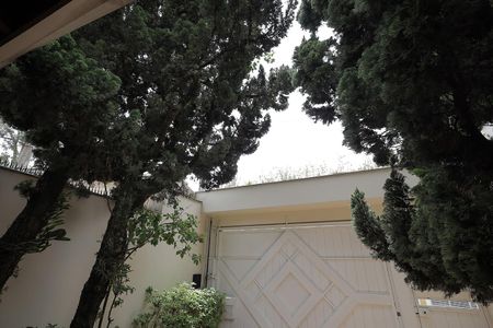 Casa à venda com 250m², 3 quartos e 3 vagas Casa à venda com 250m², 3 quartos e 3 vagasGaragem