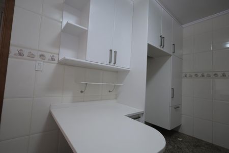 Casa à venda com 250m², 3 quartos e 3 vagas Casa à venda com 250m², 3 quartos e 3 vagasCozinha