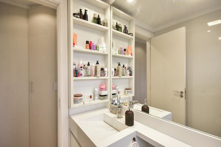 Apartamento à venda com 62m², 2 quartos e 1 vagaBanheiro Suíte 