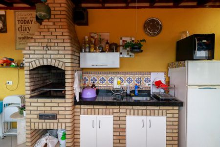 Casa à venda com 110m², 2 quartos e 2 vagas Casa à venda com 110m², 2 quartos e 2 vagasChurrasqueira