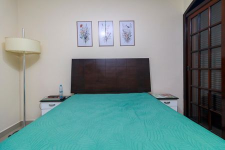 Casa à venda com 110m², 2 quartos e 2 vagas Casa à venda com 110m², 2 quartos e 2 vagasSuíte