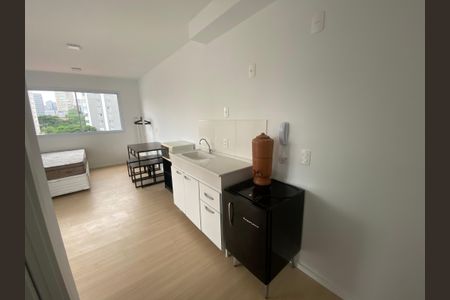 Cozinha de apartamento à venda com 1 quarto, 28m² em Itaim Bibi, São Paulo