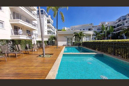 Apartamento à venda com 127m², 2 quartos e 2 vagasÁrea comum - Piscina