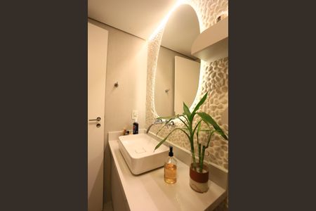 Apartamento à venda com 127m², 2 quartos e 2 vagasBanheiro da Suíte