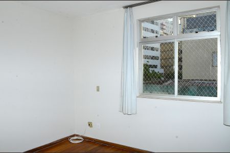 Apartamento à venda com 200m², 3 quartos e 3 vagasSuíte