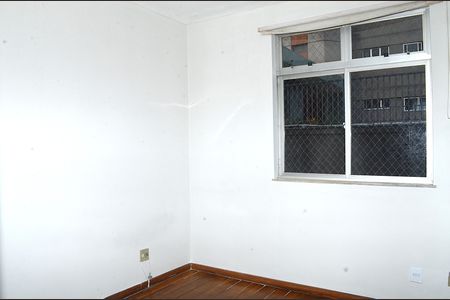 Apartamento à venda com 200m², 3 quartos e 3 vagasQuarto 2