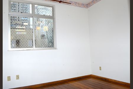 Apartamento à venda com 200m², 3 quartos e 3 vagasQuarto 1