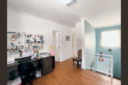 Casa de condomínio à venda com 184m², 4 quartos e 5 vagas