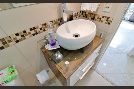 Apartamento à venda com 51m², 2 quartos e 1 vagaBanheiro