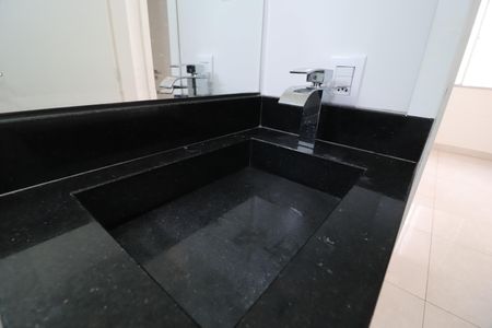 Apartamento para alugar com 45m², 2 quartos e 1 vagaBanheiro Social