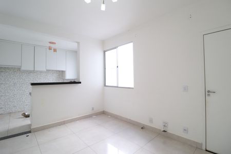 Sala de apartamento para alugar com 2 quartos, 45m² em Gávea, Uberlândia