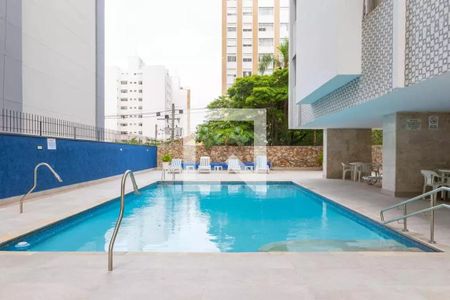 Apartamento à venda com 115m², 3 quartos e 1 vaga Apartamento à venda com 115m², 3 quartos e 1 vagaÁrea comum - Piscina